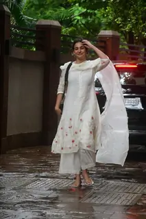 Aisha Sharma  spotted outside residence in Bandra