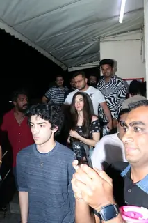 Hrithik Roshan and Saba Azad snapped at at Juhu pvr