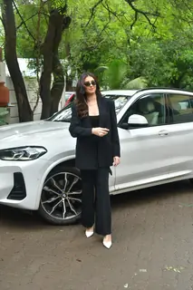 Tara Sutaria snapped in juhu