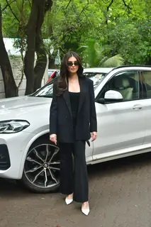 Tara Sutaria snapped in juhu