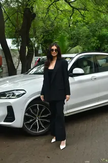 Tara Sutaria snapped in juhu