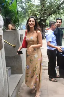 Shriya Pilgaonkar snapped with father Sachin Pilgaonkar outside a restaurant in Bandra