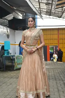 Janhvi Kapoor snapped promoting ‘‘Param Sundari’ on the sets of Super Dancer 5