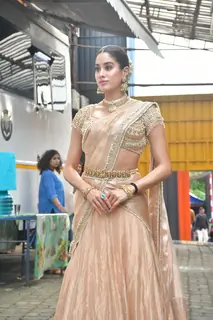 Janhvi Kapoor snapped promoting ‘‘Param Sundari’ on the sets of Super Dancer 5
