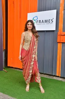 Shilpa Shetty snapped on sets of Super Dancer 5