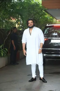  Rakul Preet Singh, Jackky Bhagnani, Bhushan Kumar and others at Bhagnani House for Ganpati darshan in Bandra