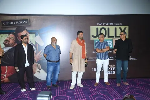 Akshay Kumar, Saurabh Shukla and Arshad Warsi grace the trailer launch of Jolly LLB 3