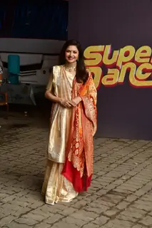 Bhagyashree Patwardhan snapped on the sets of  'Super dancer 5'