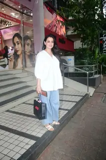 Dia Mirza snapped outside a store in Khar