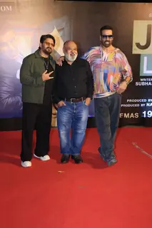 Akshay Kumar, Saurabh Shukla and Arshad Warsi  grace at the premiere of Jolly LLB 3