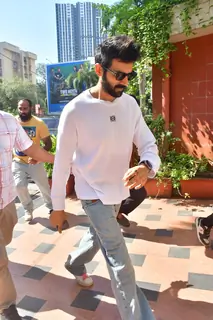 Kartik Aaryan snapped at Anees Bazmee office in Andheri