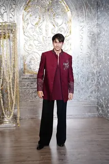 Ibrahim Ali Khan attends Manish Malhotra’s Diwali party