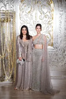 Shanaya Kapoor and Maheep Kapoor attend Manish Malhotra’s Diwali party