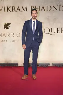 Dino Morea attend Vikram Phadnis’ 35 Years anniversary celebration