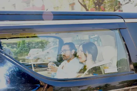 Aamir Khan and Gauri Spratt  snapped at Kalina Airport