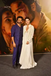 Dhanush and Kriti Sanon grace the trailer launch of 'Tere Ishk Mein'
