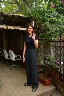 Shanaya Kapoor snapped in Juhu