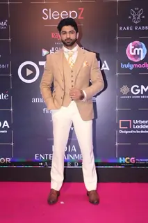 Taha Shah Badussha grace the red carpet and awards ceremony of Bollywood Hungama OTT India Fest 2025