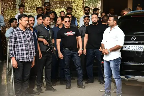Salman Khan snapped at Kalina Airport