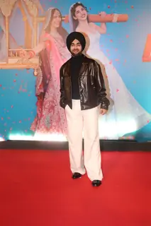 Manjot Singh snapped at the premiere of 'Kis Kisko Pyaar Karoon 2'