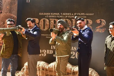 Sunny Deol, Varun Dhawan and Ahan Shetty grace at Border 2 Teaser Launch