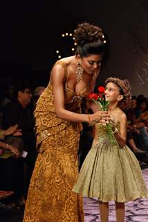 Sushmita Sen with her daughter Renee launches Neeta Lulla''s collection at the Lakme Fashion Week in Mumbai