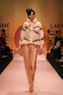 Narendra Kumar''s oriental fantasy collection inspired by Lakme''s freespirit spring/summer 2007 was a spectacular finale to Lakme Fashion Week