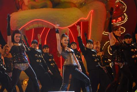 Aishwarya Rai performing at Zee Cine Awards 2007, Genting Highlands Resort, Malaysia