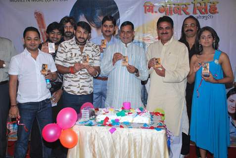 Manoj Tiwari at Kripa shankar''s Birthday at Raheja Classic