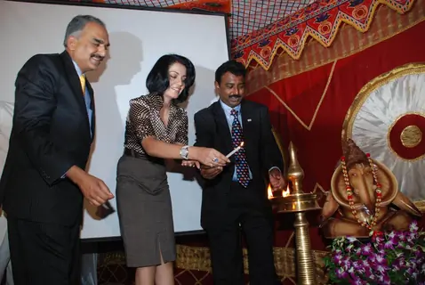 Celina Jaitley at Aditya Jyot Eye Hospital to launch care for the eye program at Wadala, in Mumbai