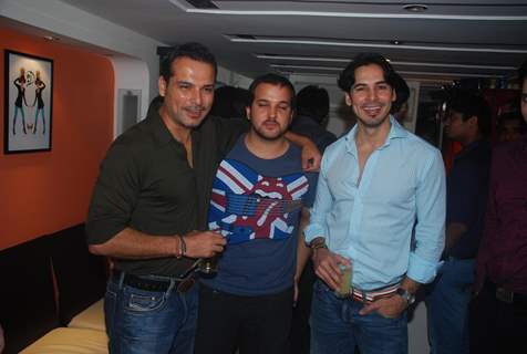 &quot;Dino Morea''s Crepe Station&quot; Launch