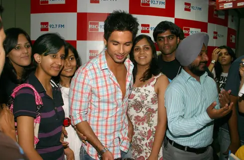 Bollywood actor Shahid Kapoor at BIG 927 FM office for promoting his film ''''Kaminey'''', in New Delhi on Sunday-