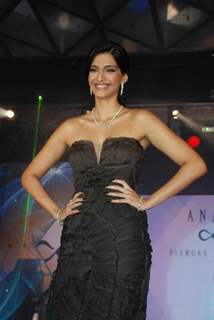 Sonam Kapoor on the ramp at IIJS fashion show, in Mumbai