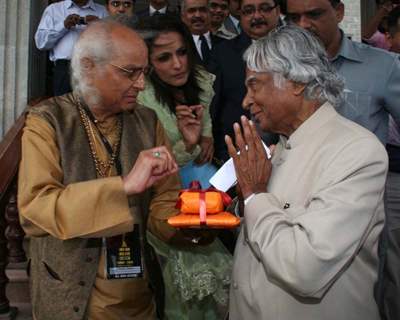 Pt Jasraj with Dr Abdul Kalam at Music Industry forum