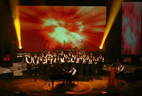 Students of music Maestro A R Rahaman at '''' Musical Evening with A R Rahaman'''', in New Delhi on Tuesday