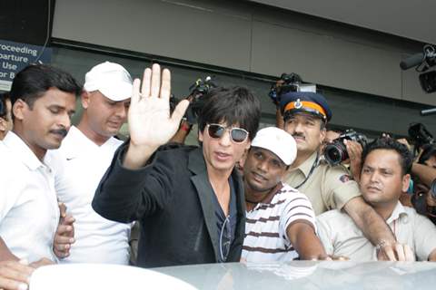 Bollywood superstar Shah Rukh Khan at Mumbai airport after he returned from the US