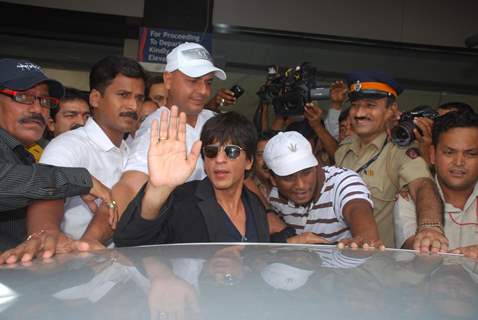 Bollywood superstar Shah Rukh Khan at Mumbai airport after he returned from the US