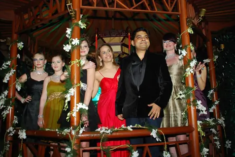 Guest at the launch of "Jeweleravi Store"