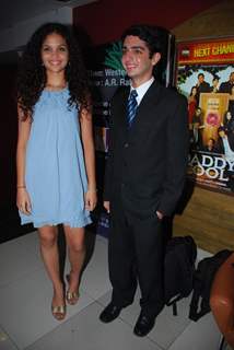 Ayesha with Parzan Dastur at Sikandar Premiere