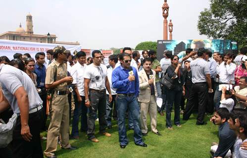 Bollywood actor Salman Khan at a campaign &quot;INDIA FIRST&quot; organised by Zee News, at Vijay Chowk, New Delhi