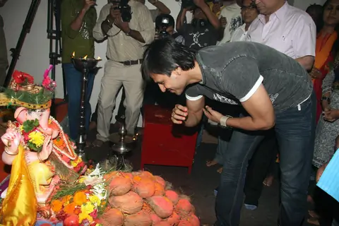 Vivek Oberoi at Andheri ka Raja Ganpati