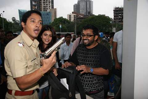 Shreyas Talpade at the &quot;Aagey Se Right Promotional Event&quot; at Oberoi Mall
