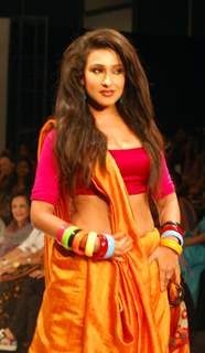 Rituparna Sengupta at the ramp during the Kolkata Fashion Week in Kolkata on 11th Sep 2009