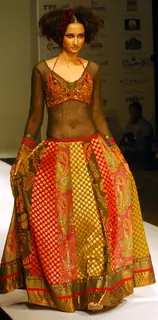 A model at the ramp display Satya Paul colloction during the Kolkata Fashion Week in Kolkata on 12th Sep 09