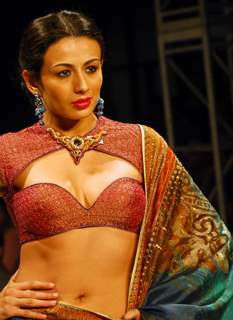 A model at the ramp display Satya Paul colloction during the Kolkata Fashion Week in Kolkata on 12th Sep 09