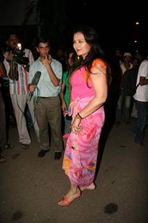 Poonam dhillon at the Ekta Kapoor beach wear theme bash  (Photo : IANS)