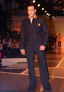 Bollywood Actor Salman Khan at the designer Ashish Soni show at the Van Heusen &quot;India Mens Week&quot; in New Delhi on Sunday