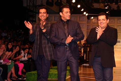 Bollywood Actor Salman Khan with Designers Rohit Gandhi and Rahul Khanna at their show at the Van Heusen &quot;India Mens Week&quot; in New Delhi on Sunday