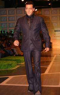 Bollywood Actor Salman Khan at the Designers Rohit Gandhi and Rahul Khanna show at the Van Heusen &quot;India Mens Week&quot; in New Delhi on Sunday