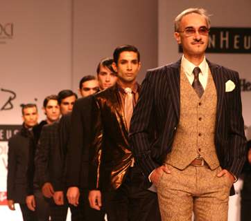 Models on the ramp for Designer Ravi Bajaj at India Mens Week at New Delhi